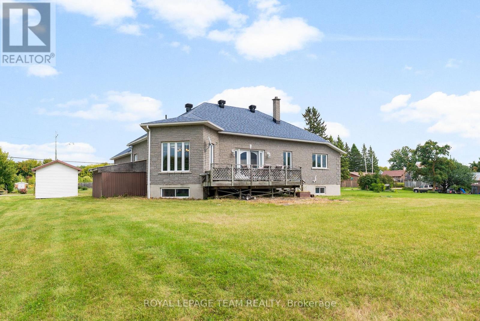 37 Rapid Road, Whitewater Region, Ontario K0J 2L0 - Photo 37 - X12389658