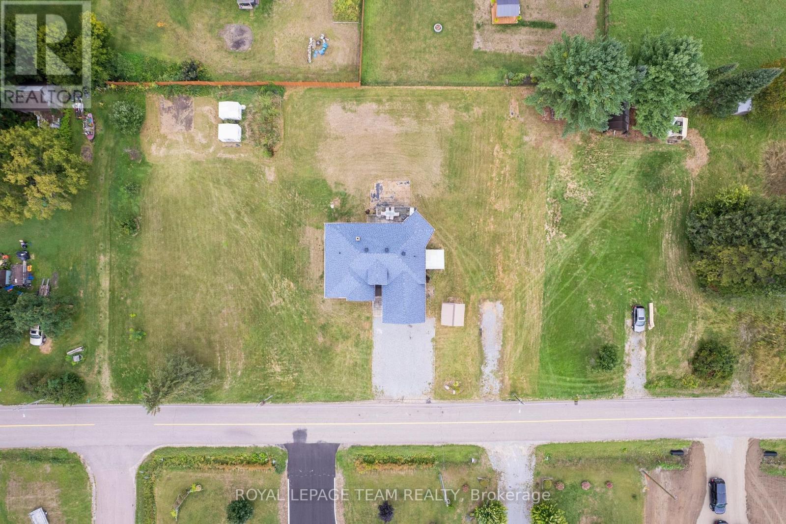 37 Rapid Road, Whitewater Region, Ontario K0J 2L0 - Photo 41 - X12389658