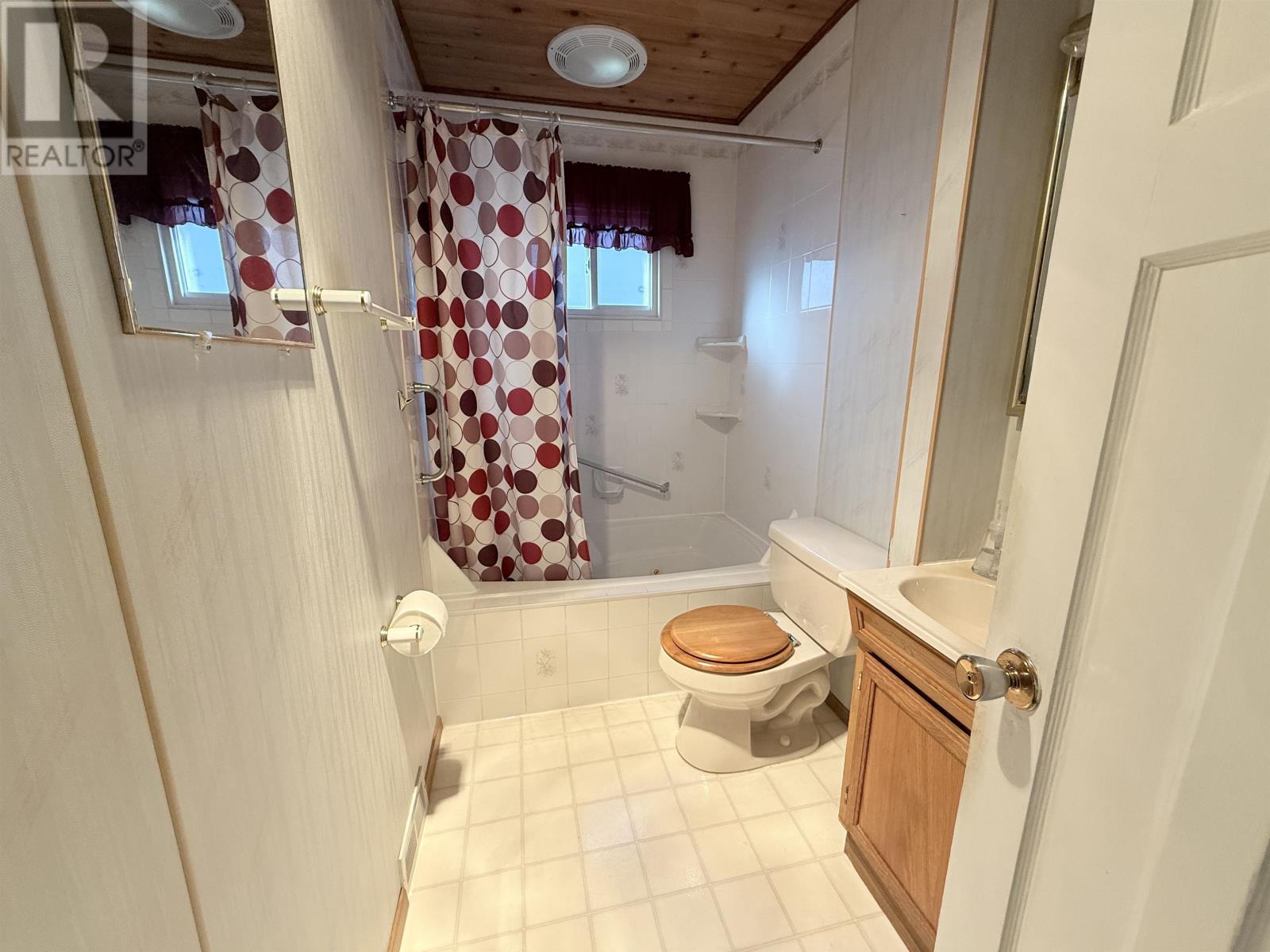 304 Cameron St, Thunder Bay, Ontario P7C 2G9 - Photo 9 - TB253453