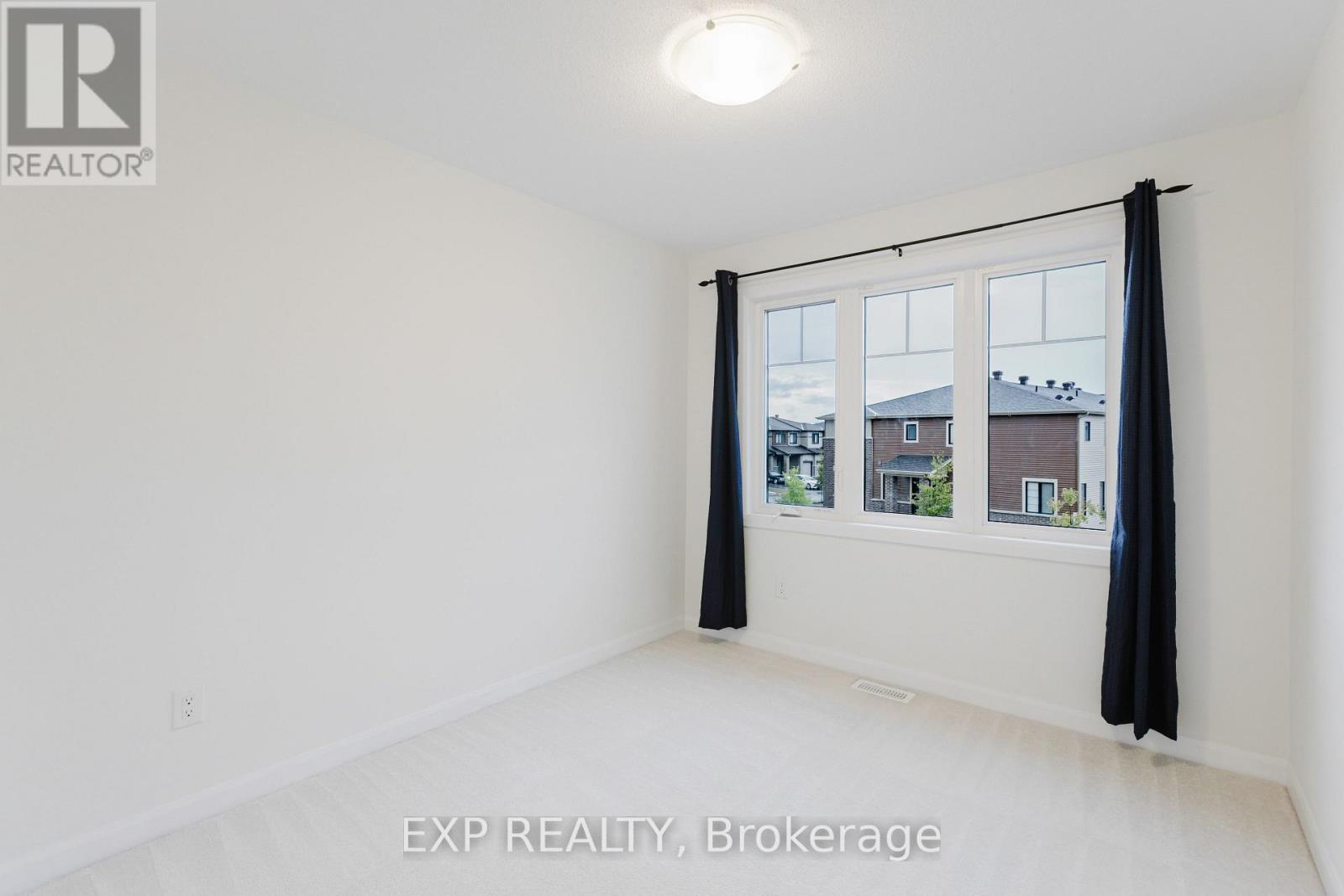 92 Natare Place, Ottawa, Ontario K2T 0P2 - Photo 24 - X12550370