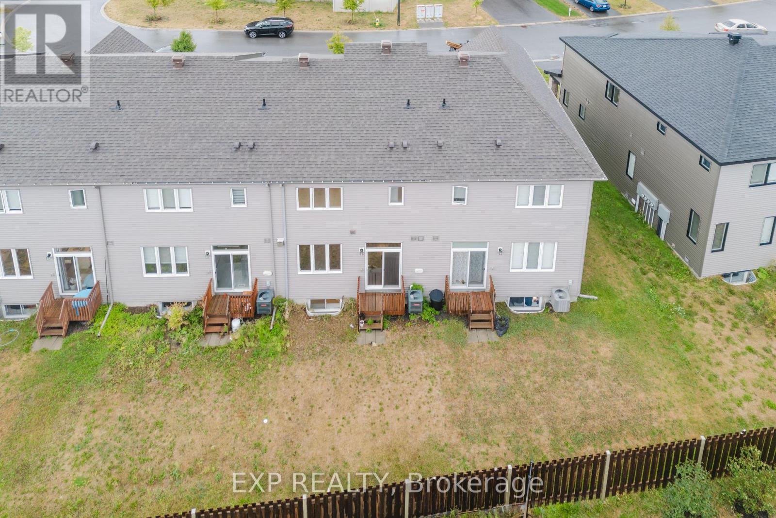 92 Natare Place, Ottawa, Ontario K2T 0P2 - Photo 34 - X12550370