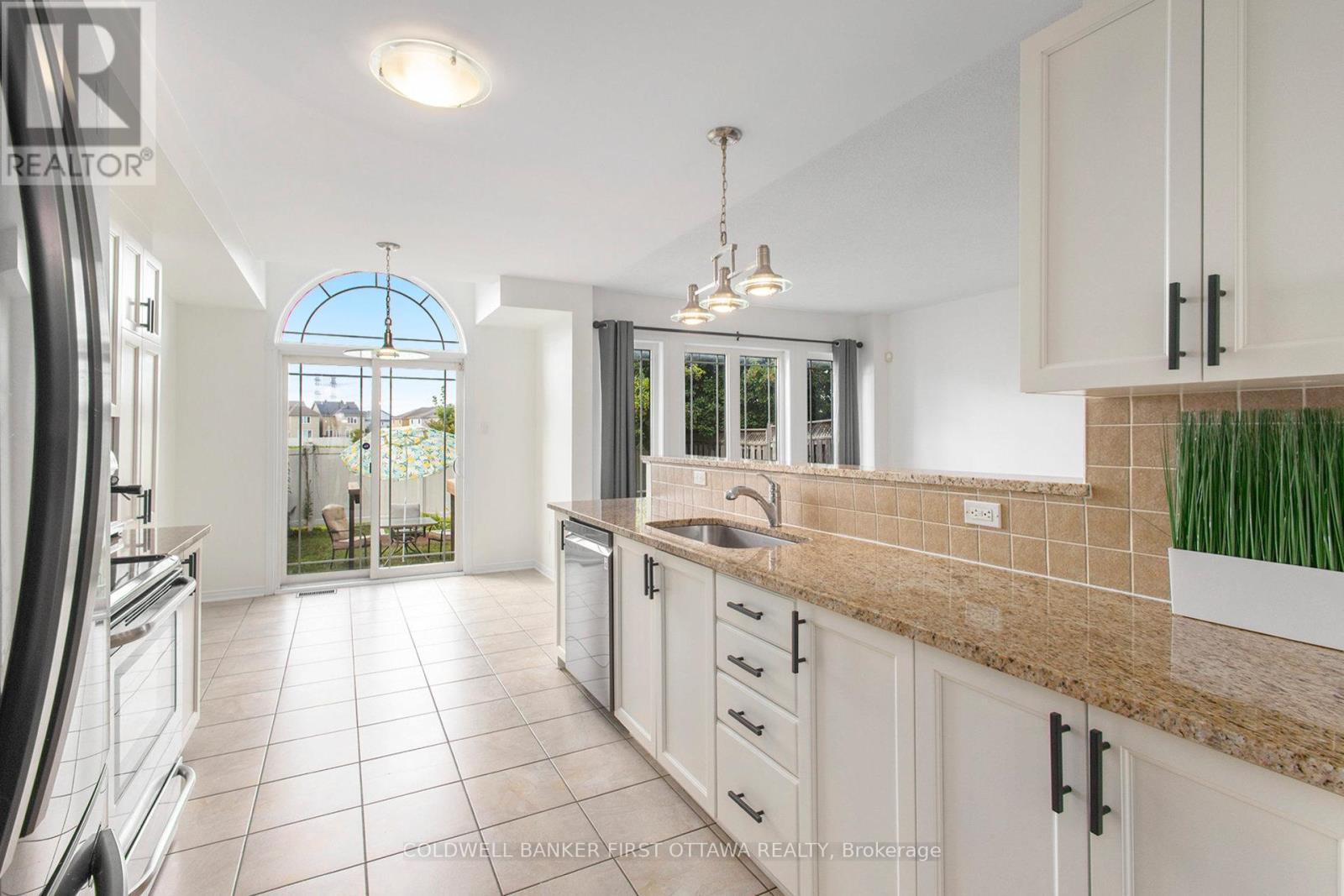 508 Pepperville Crescent, Ottawa, Ontario  K2M 0E3 - Photo 10 - X12550462