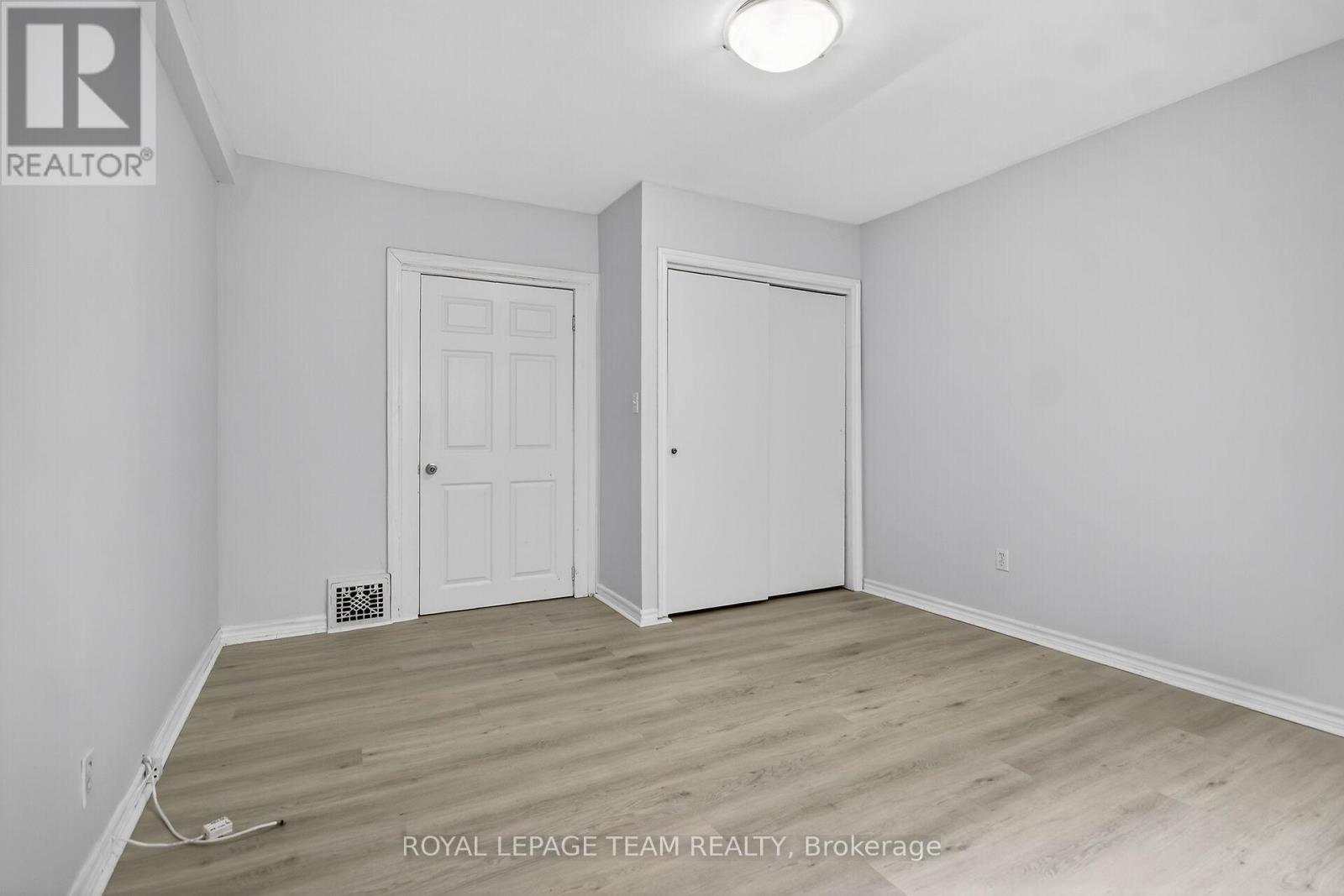 2822 Richmond Road, Ottawa, Ontario K2B 6S5 - Photo 17 - X12550476