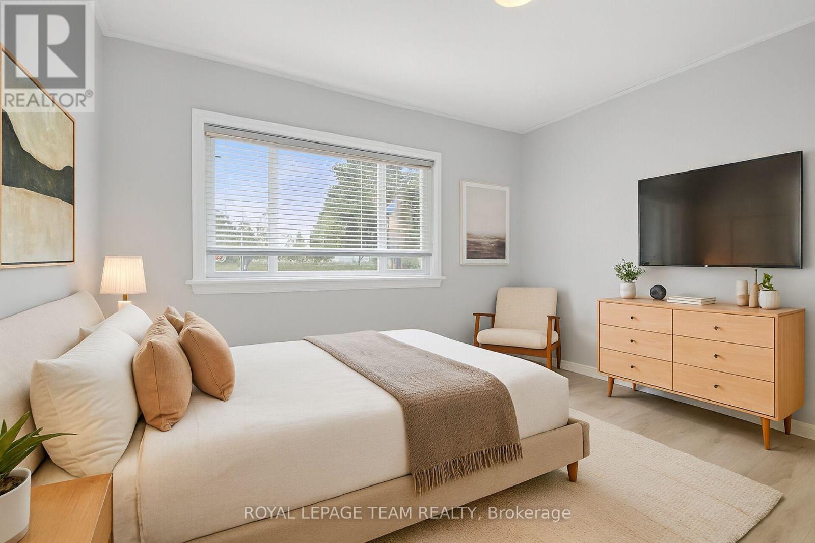 2822 Richmond Road, Ottawa, Ontario K2B 6S5 - Photo 23 - X12550476