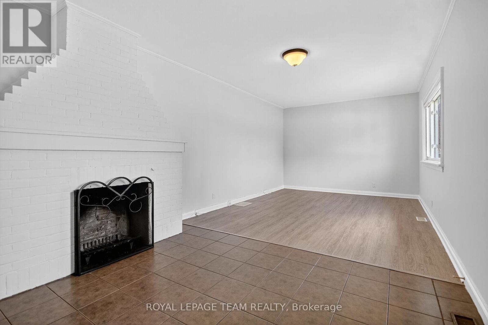 2822 Richmond Road, Ottawa, Ontario K2B 6S5 - Photo 9 - X12550476