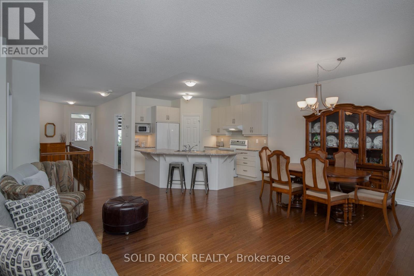 247 Shinny Avenue, Ottawa, Ontario K2V 0B9 - Photo 17 - X12550528