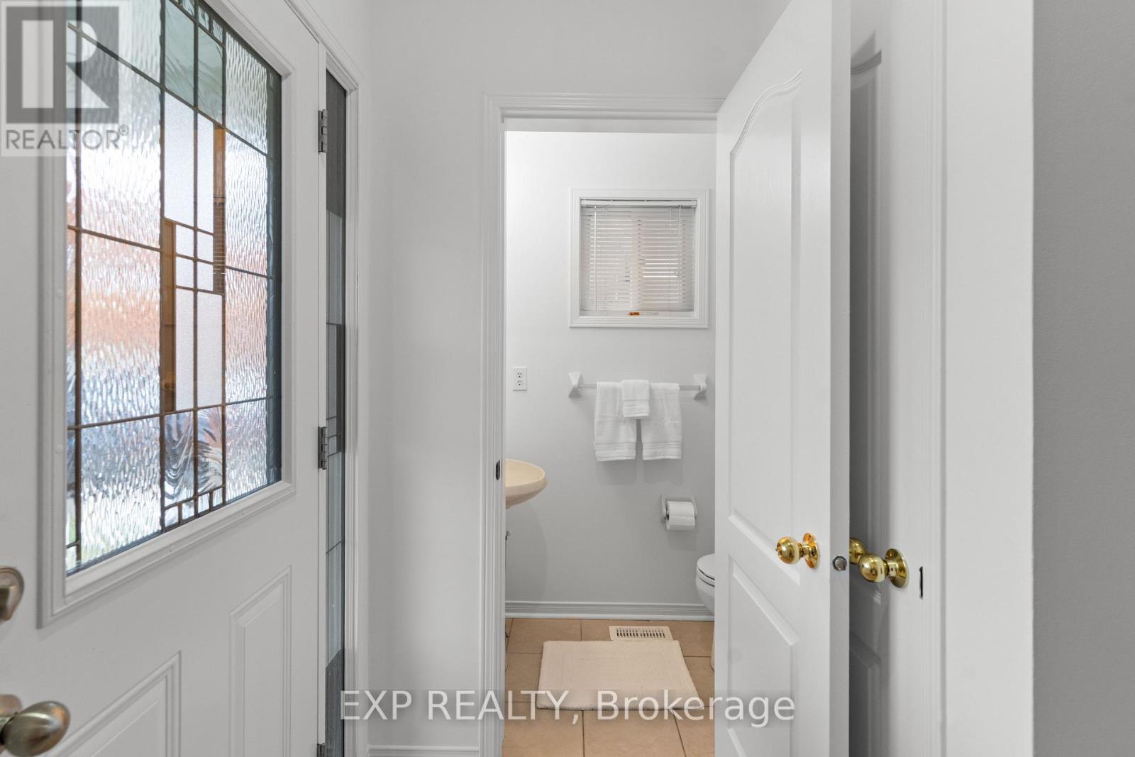 20 Trudelle Crescent, Brampton, Ontario  L7A 2Z5 - Photo 5 - W12549598