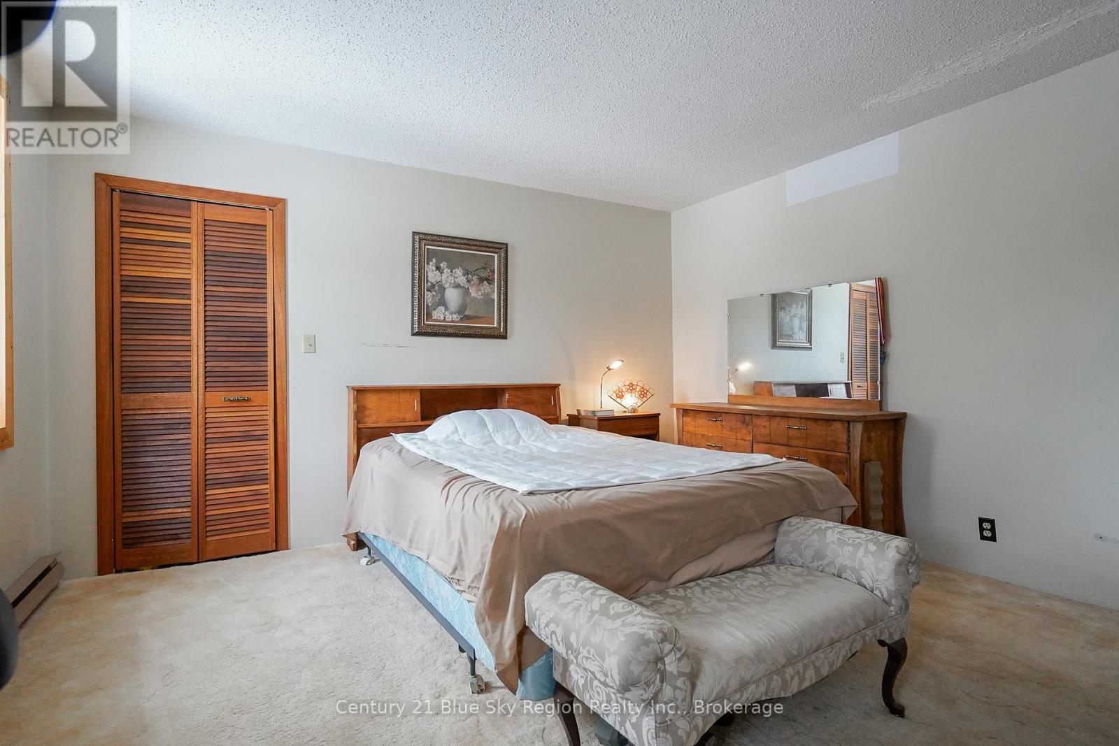 22 Dubeau Street, West Nipissing, Ontario P0H 2M0 - Photo 17 - X12550348