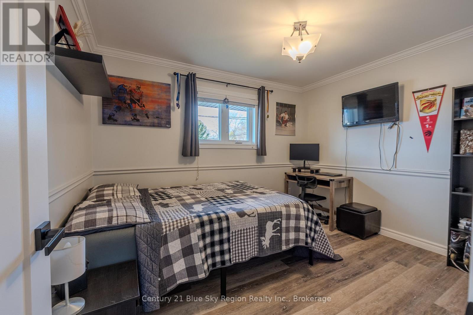 280 Arthur Street, West Nipissing, Ontario P2B 3B4 - Photo 16 - X12550372