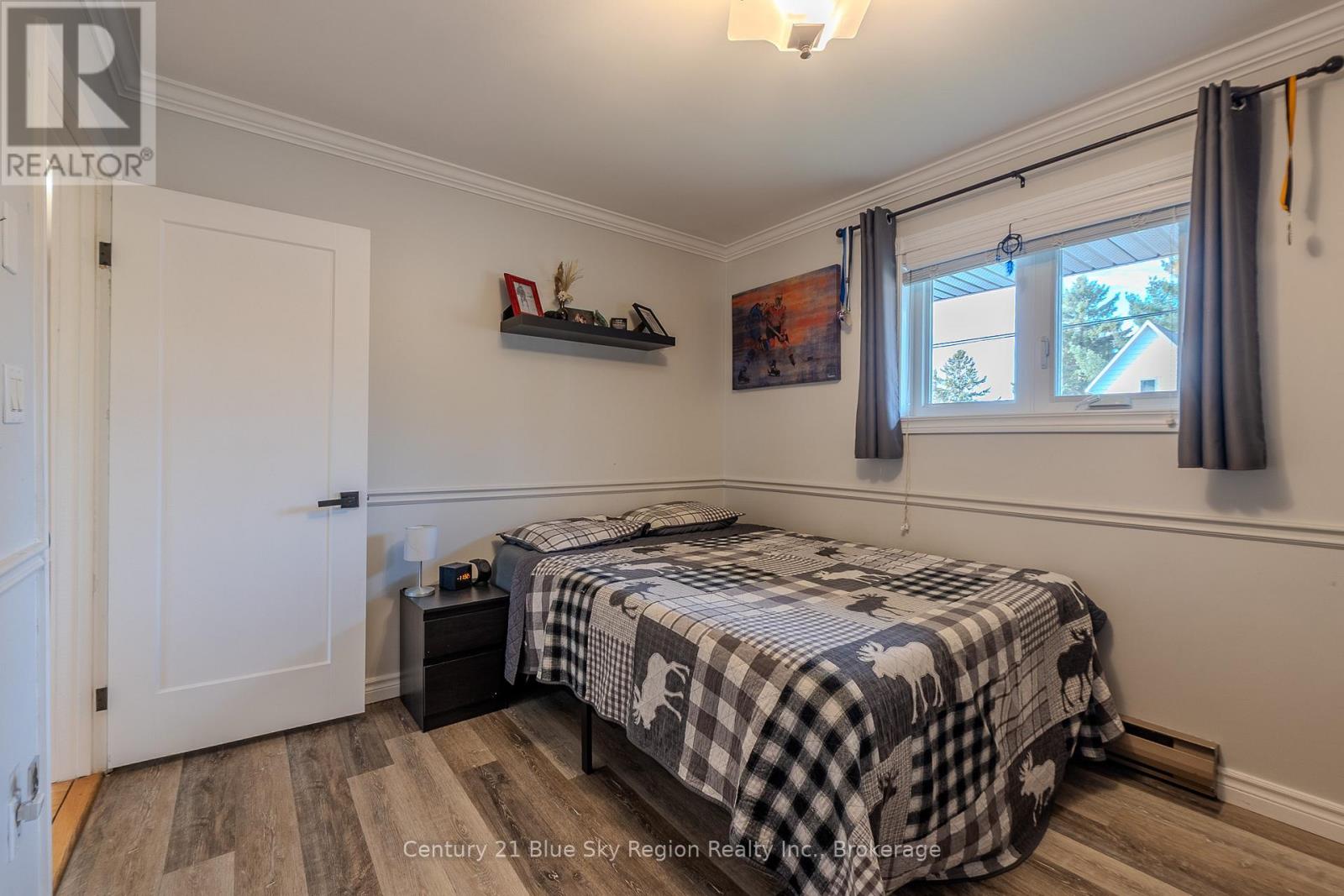 280 Arthur Street, West Nipissing, Ontario P2B 3B4 - Photo 17 - X12550372