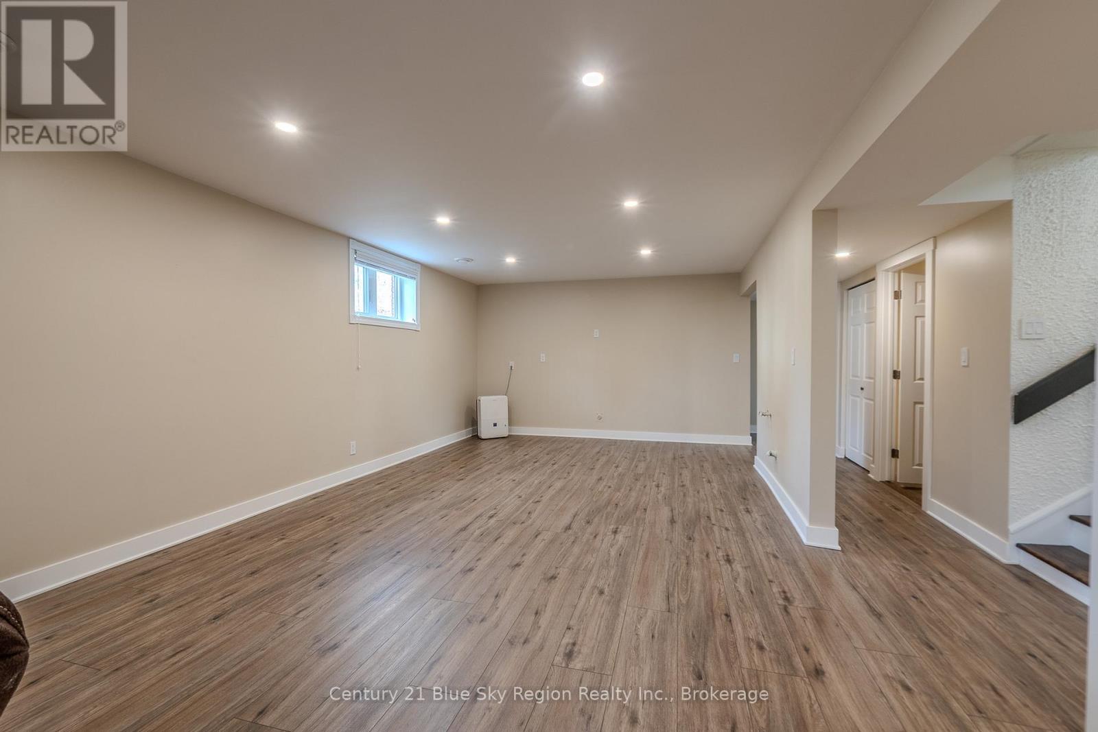 280 Arthur Street, West Nipissing, Ontario P2B 3B4 - Photo 25 - X12550372