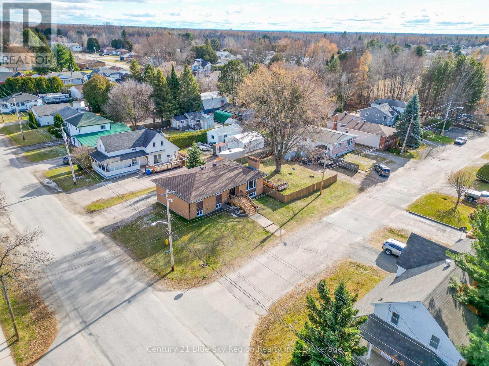 280 Arthur Street, West Nipissing, Ontario P2B 3B4 - Photo 43 - X12550372