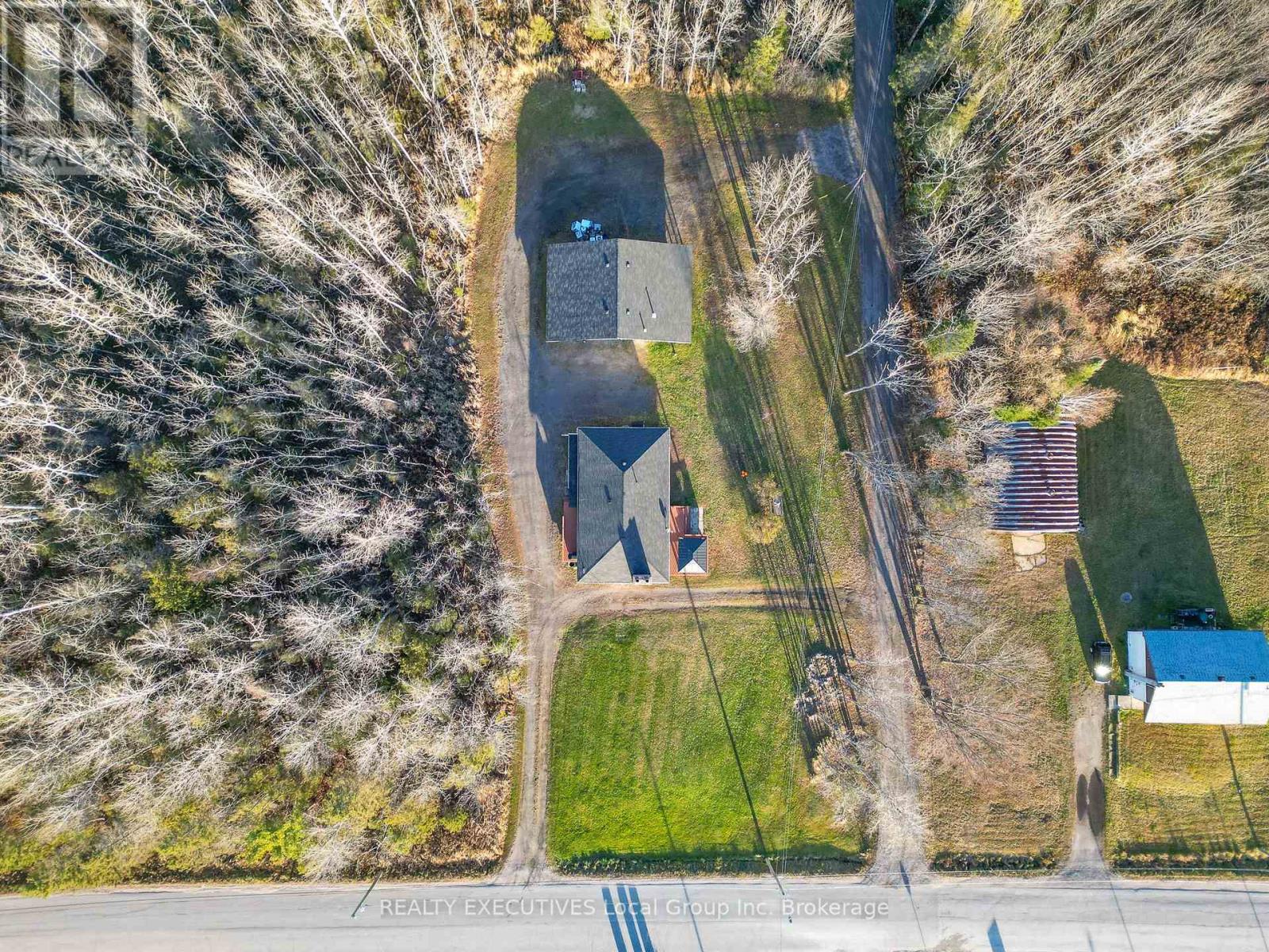 42 Riverbend Road, North Bay, Ontario  P1B 8Z4 - Photo 5 - X12550550