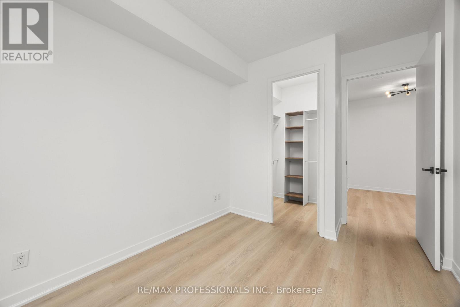 1434 - 165 Legion Road N, Toronto, Ontario  M8Y 0B3 - Photo 15 - W12550230