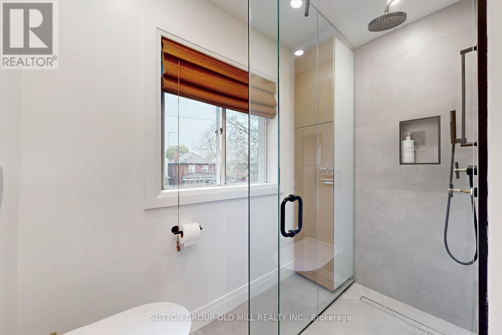 215 Humbercrest Boulevard, Toronto, Ontario  M6S 4L5 - Photo 26 - W12550234