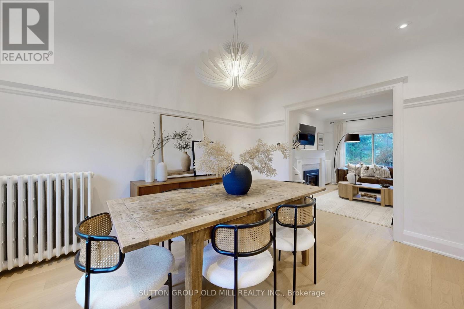 215 Humbercrest Boulevard, Toronto, Ontario  M6S 4L5 - Photo 9 - W12550234