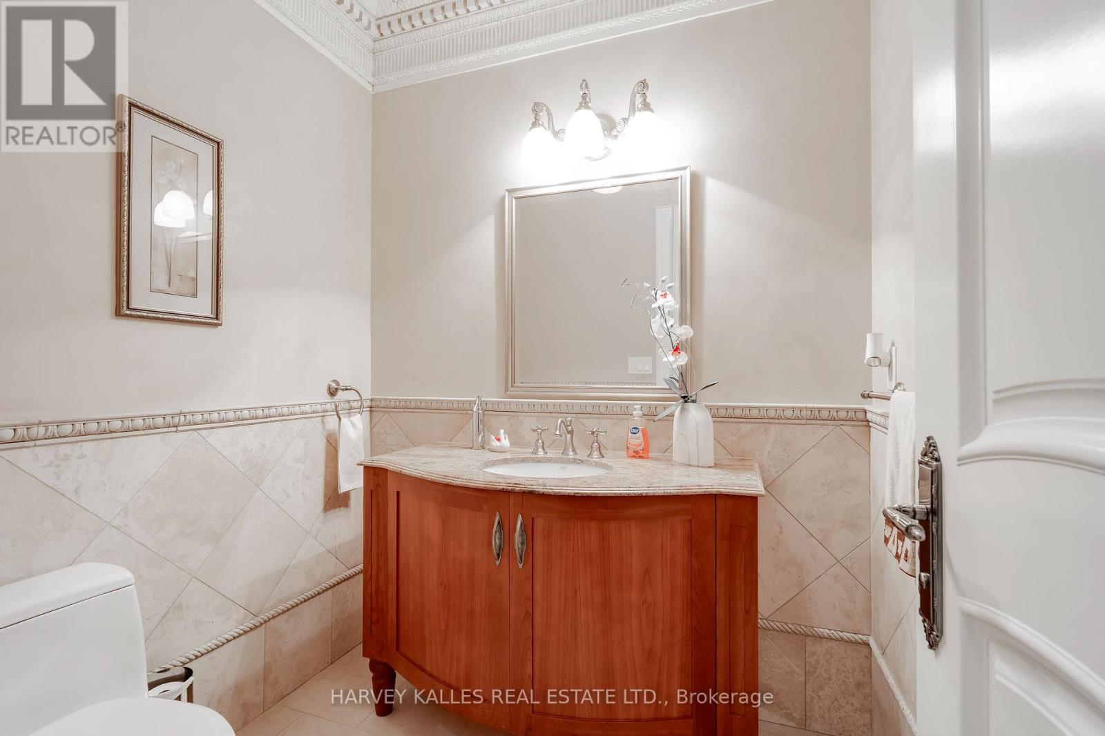 2370 Hammond Road, Mississauga, Ontario  L5K 1T2 - Photo 24 - W12550248