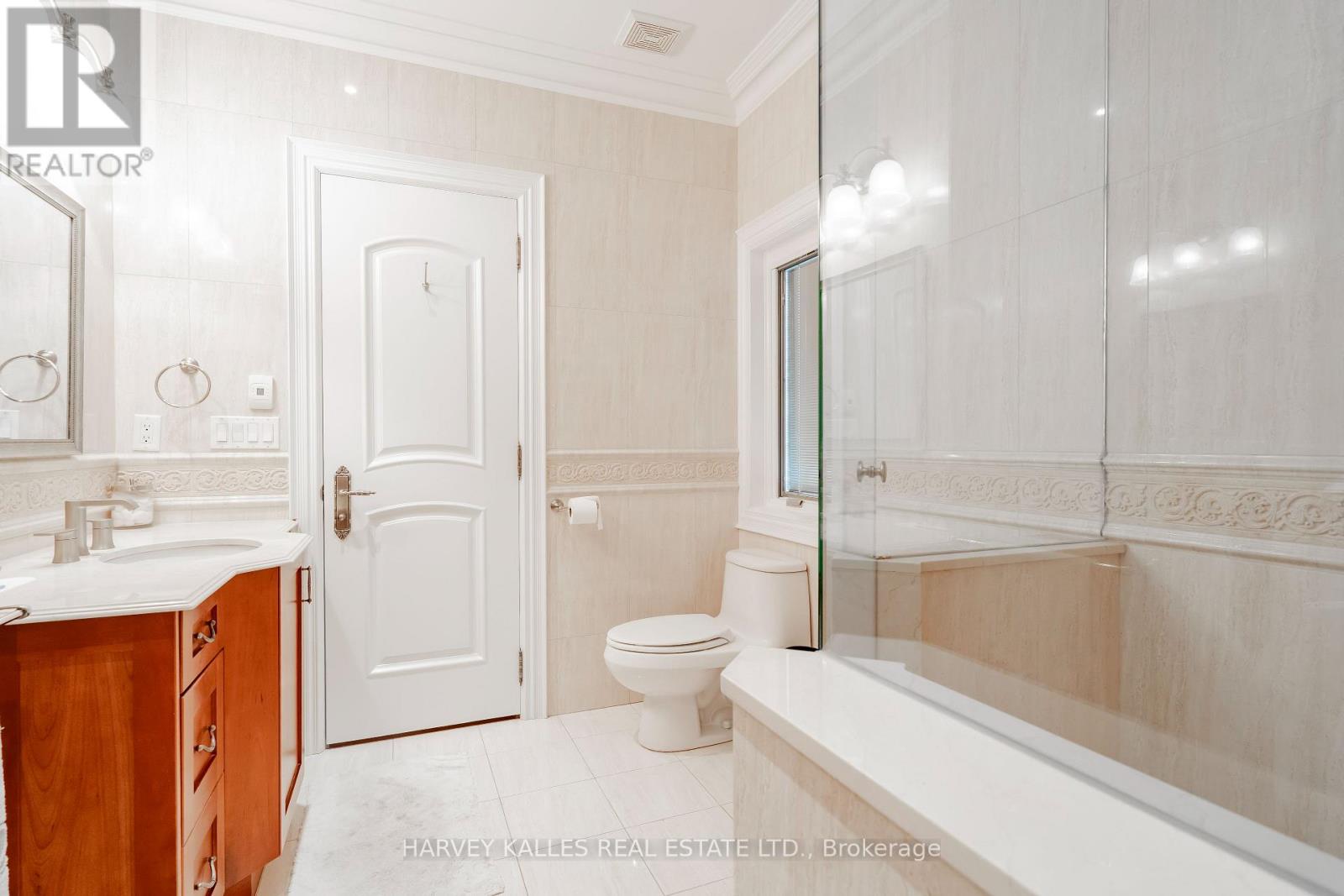 2370 Hammond Road, Mississauga, Ontario  L5K 1T2 - Photo 27 - W12550248