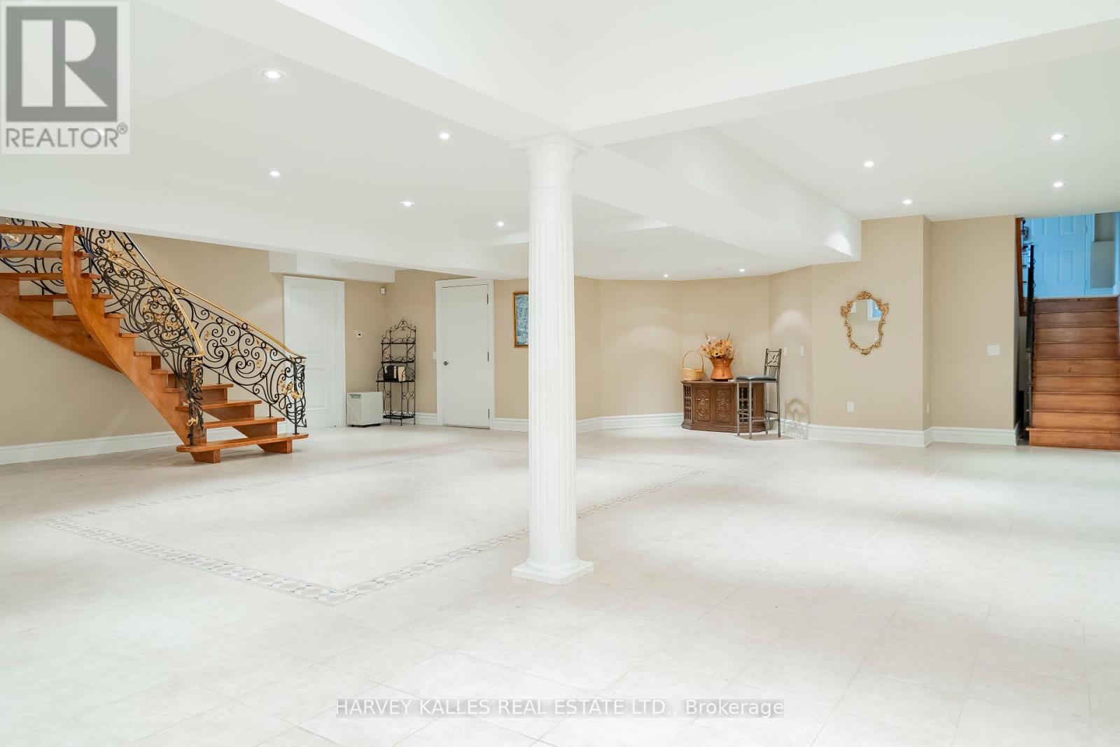 2370 Hammond Road, Mississauga, Ontario  L5K 1T2 - Photo 38 - W12550248