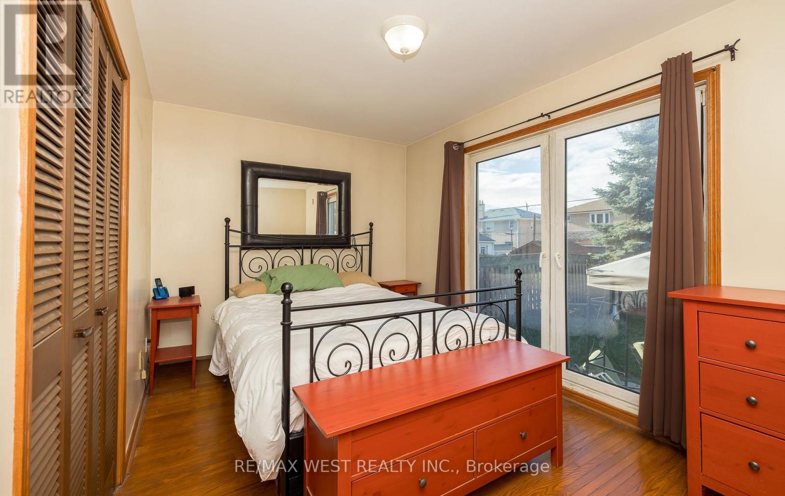 6 Lagos Road, Toronto, Ontario  M9N 4E4 - Photo 19 - W12550278