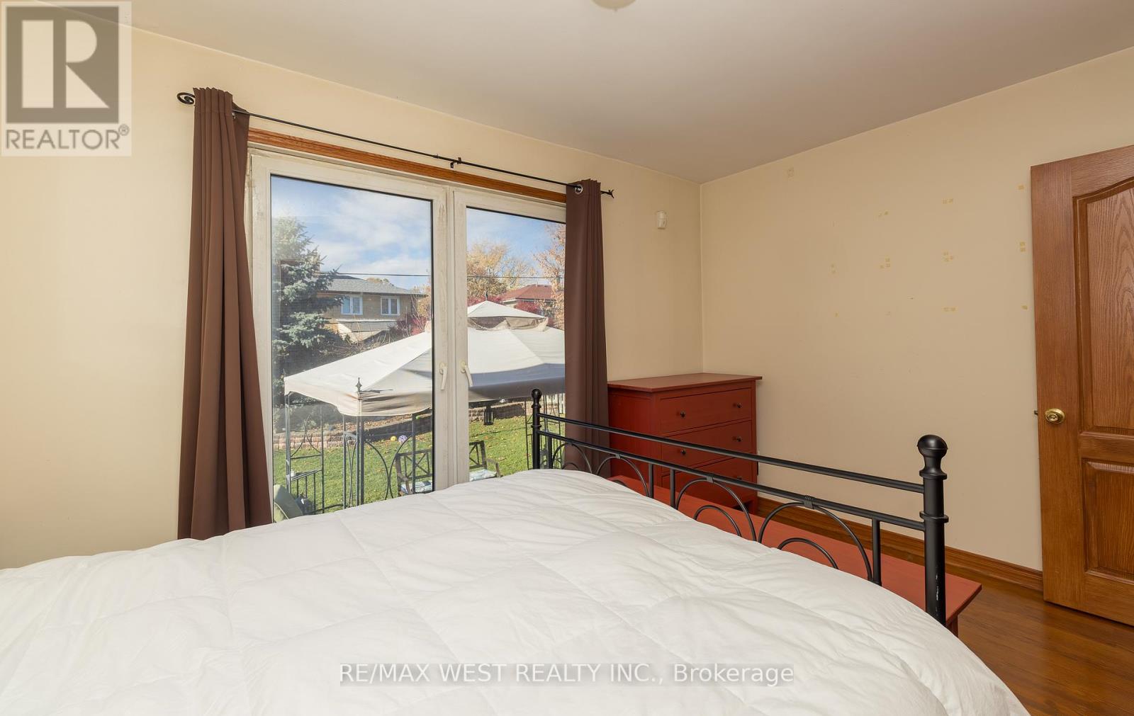 6 Lagos Road, Toronto, Ontario  M9N 4E4 - Photo 20 - W12550278