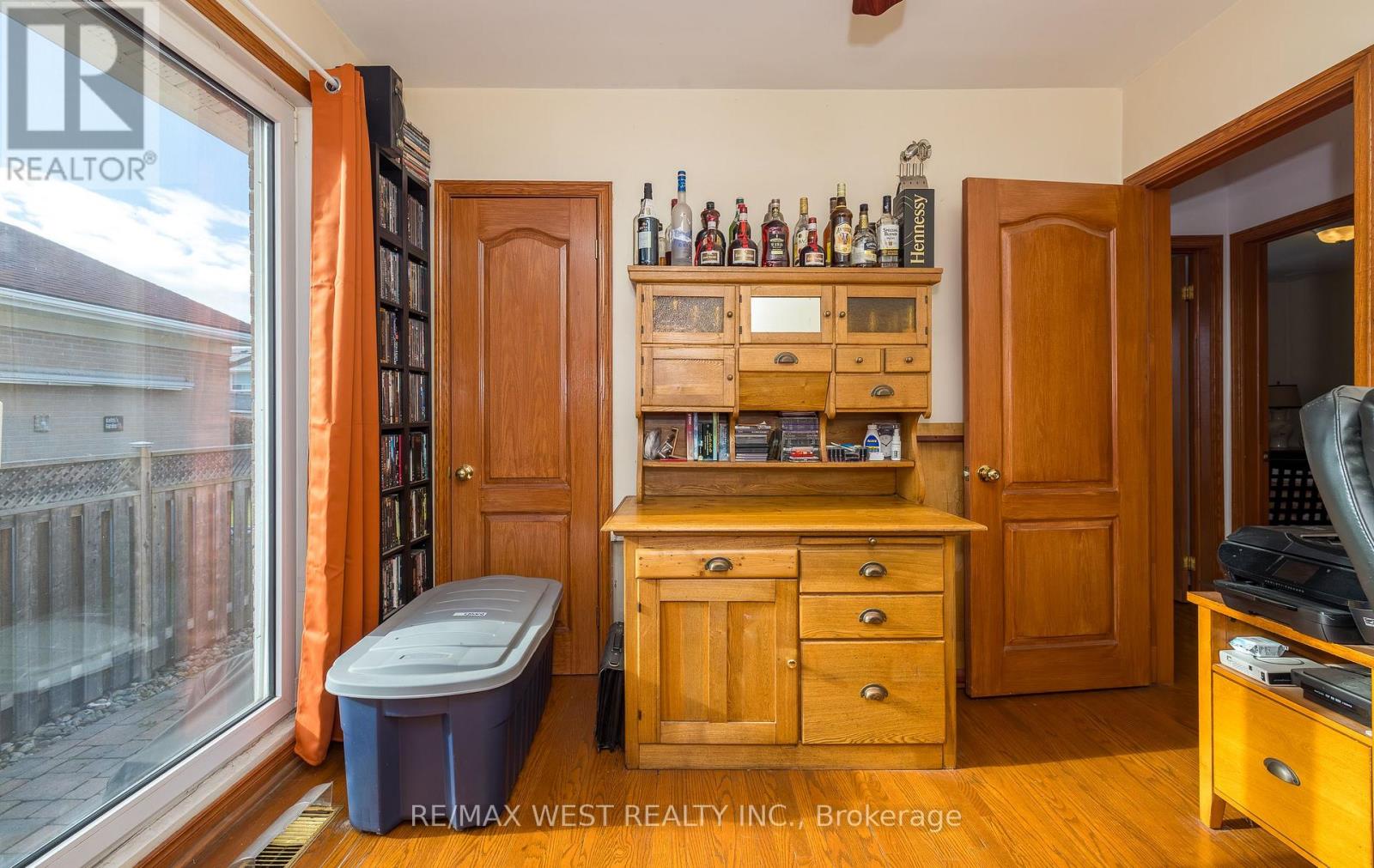 6 Lagos Road, Toronto, Ontario  M9N 4E4 - Photo 25 - W12550278