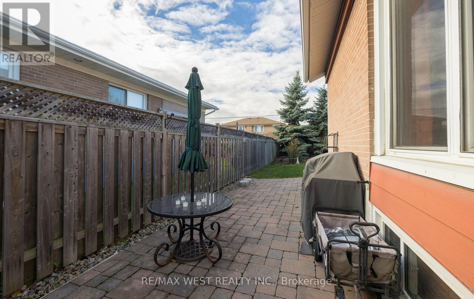 6 Lagos Road, Toronto, Ontario  M9N 4E4 - Photo 36 - W12550278