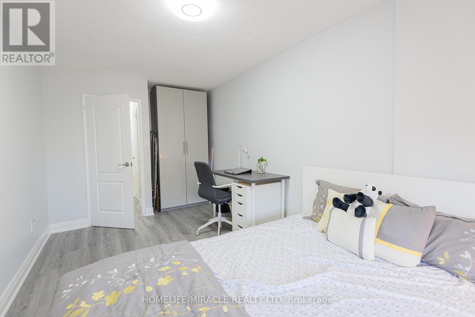 1201 - 714 The West Mall, Toronto, Ontario  M9C 4X1 - Photo 27 - W12550280