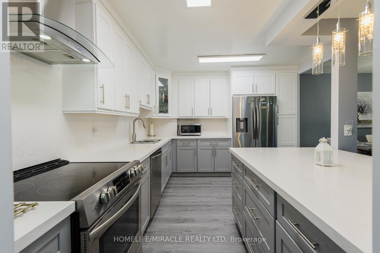 1201 - 714 The West Mall, Toronto, Ontario  M9C 4X1 - Photo 7 - W12550280