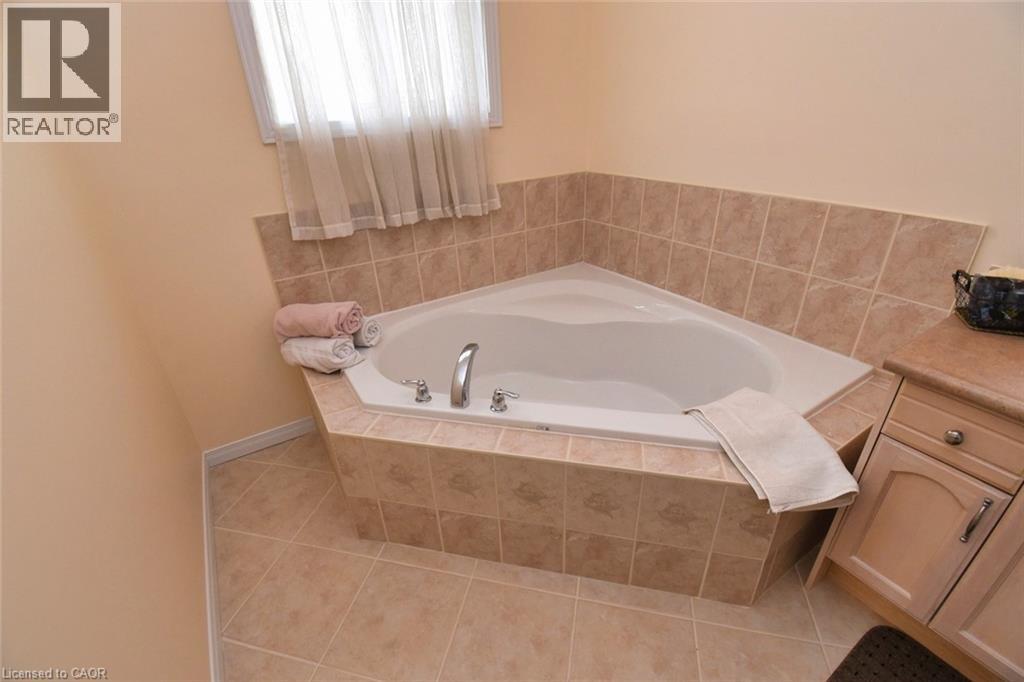 7 Southside Place Unit# 49, Hamilton, Ontario L9C 7W6 - Photo 26 - 40788593