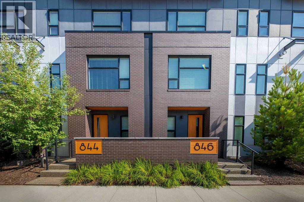 846 78 Street Sw, Calgary, Alberta  T3H 6B2 - Photo 2 - A2245881