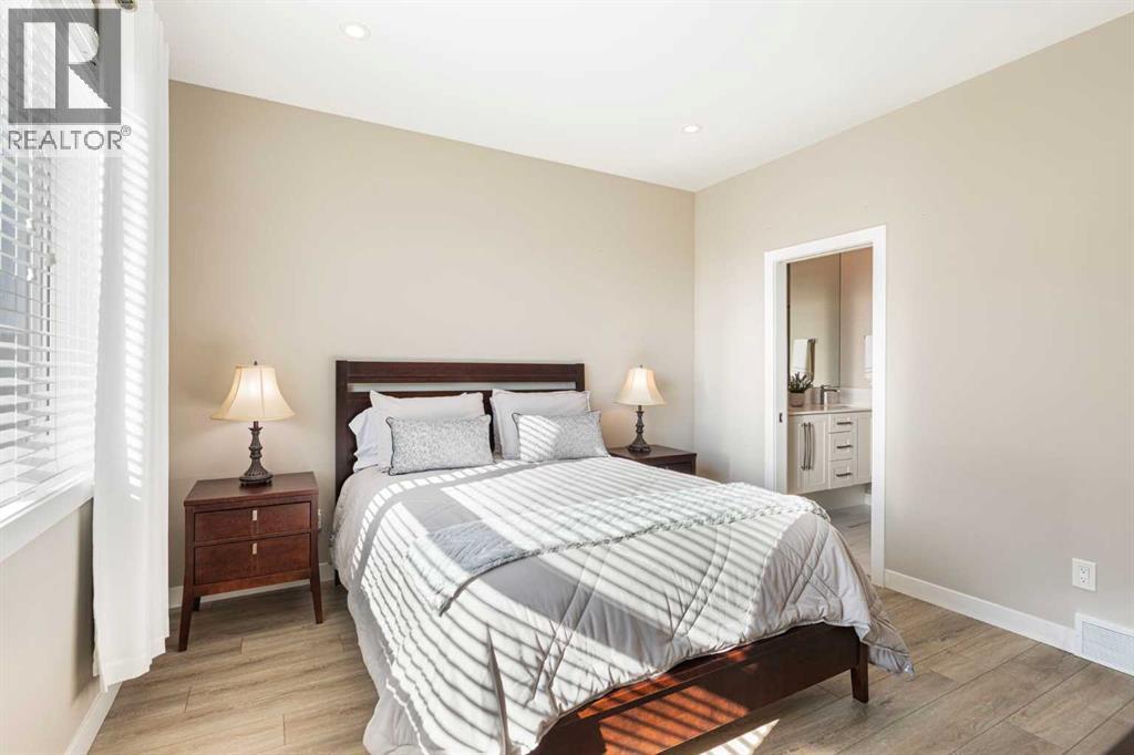 846 78 Street Sw, Calgary, Alberta  T3H 6B2 - Photo 25 - A2245881