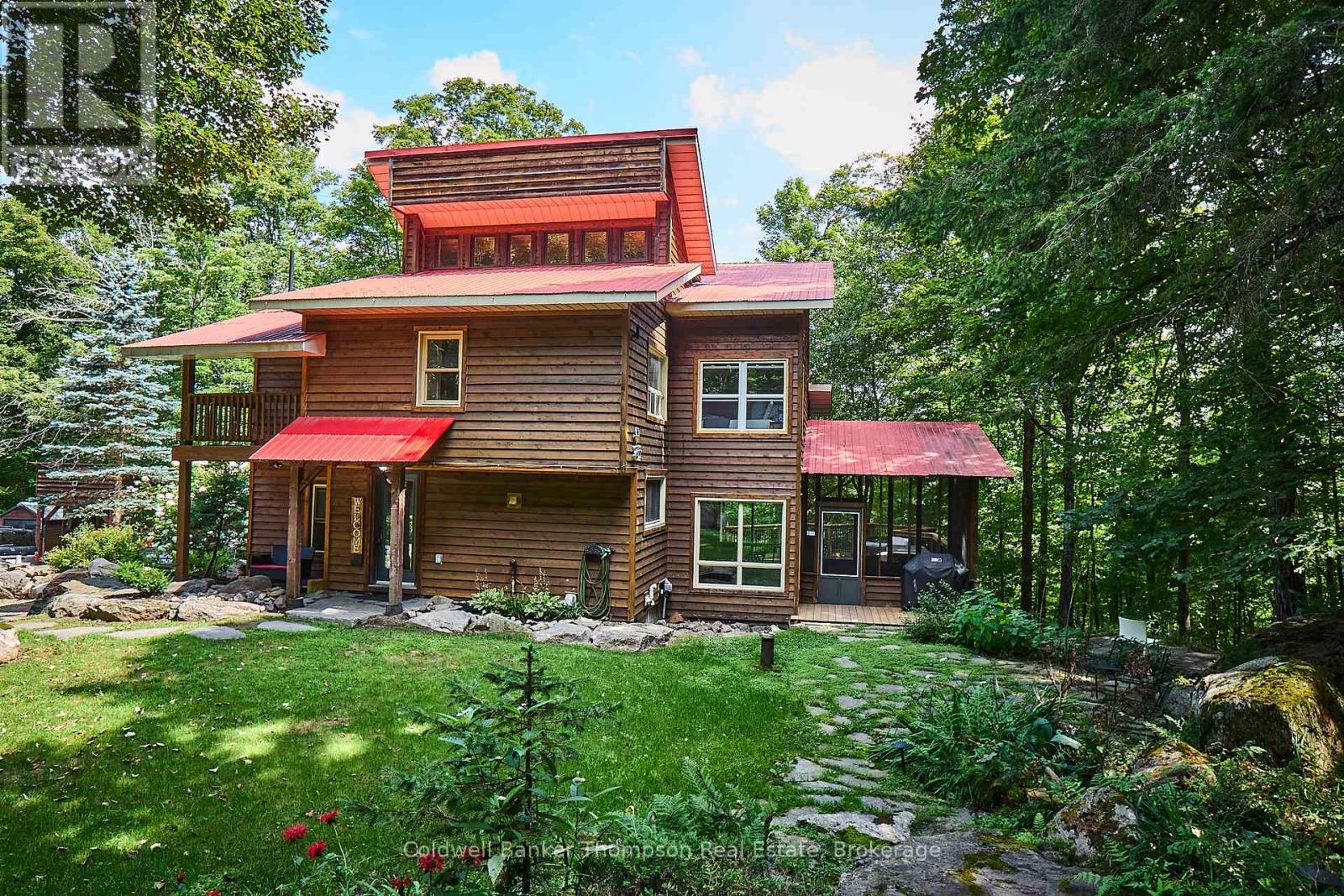 869 North Mary Lake Road, Huntsville, Ontario P1H 1S4 - Photo 2 - X12550358