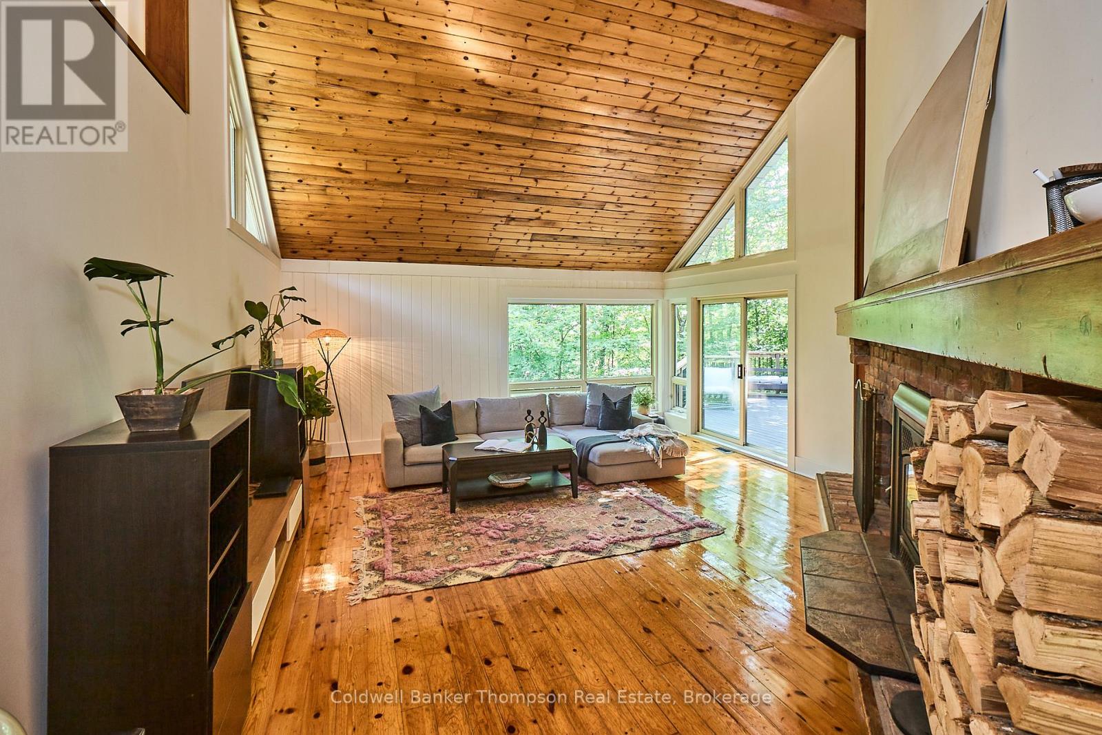 869 North Mary Lake Road, Huntsville, Ontario P1H 1S4 - Photo 4 - X12550358