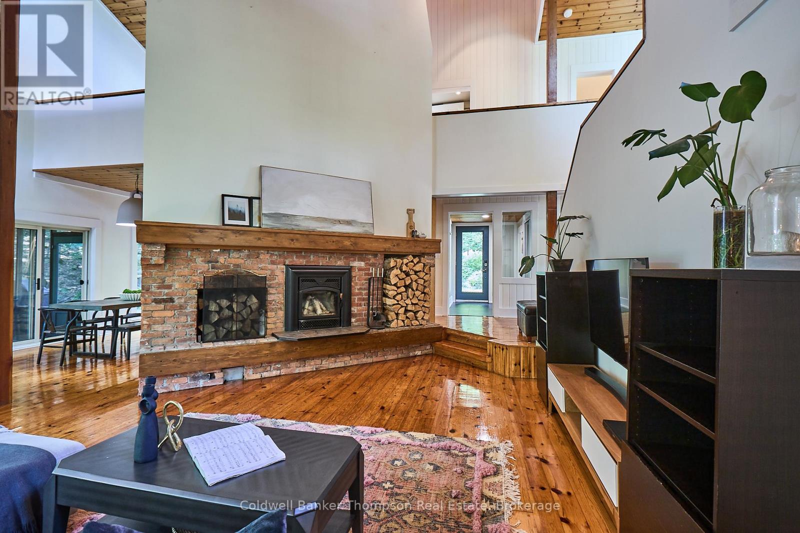 869 North Mary Lake Road, Huntsville, Ontario P1H 1S4 - Photo 6 - X12550358