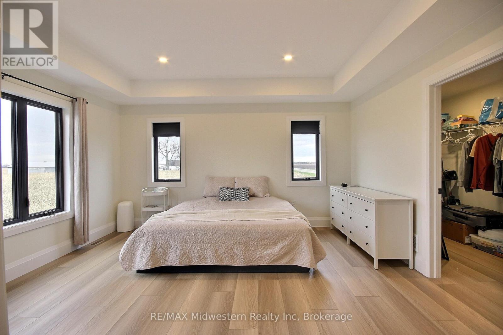 6589 Road 164 Road, North Perth, Ontario N0K 1P0 - Photo 28 - X12550456