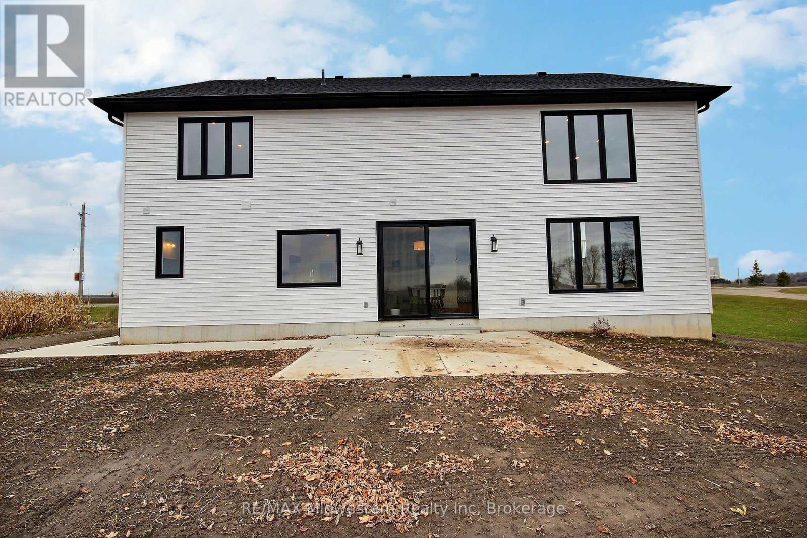 6589 Road 164 Road, North Perth, Ontario N0K 1P0 - Photo 31 - X12550456