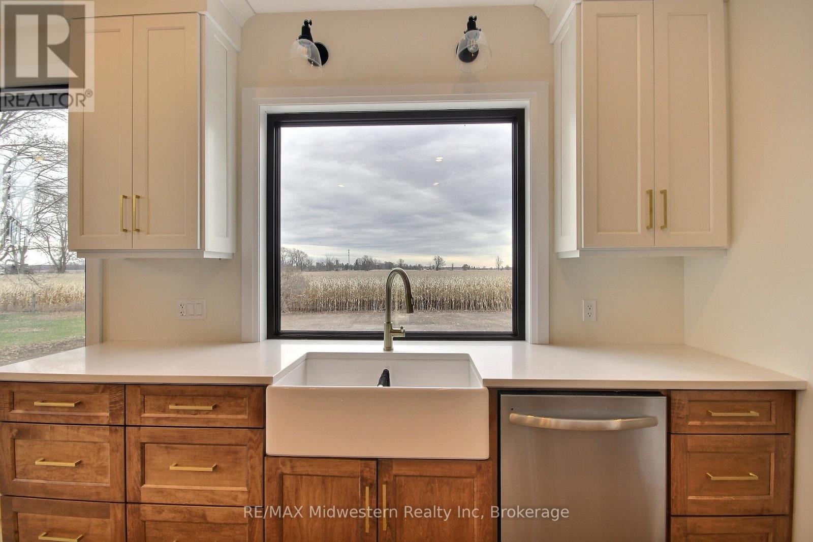 6589 Road 164 Road, North Perth, Ontario N0K 1P0 - Photo 7 - X12550456