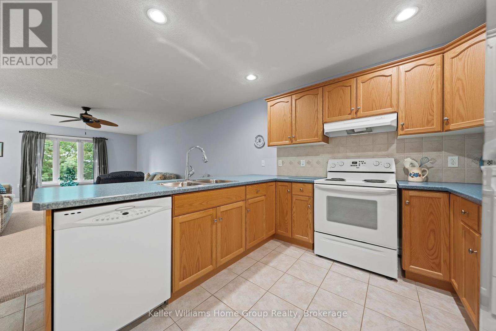 73 Patrick Boulevard, Centre Wellington, Ontario N0B 1S0 - Photo 13 - X12550492