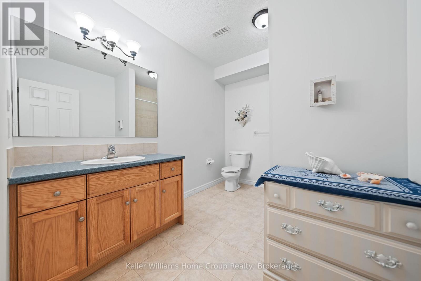 73 Patrick Boulevard, Centre Wellington, Ontario N0B 1S0 - Photo 31 - X12550492