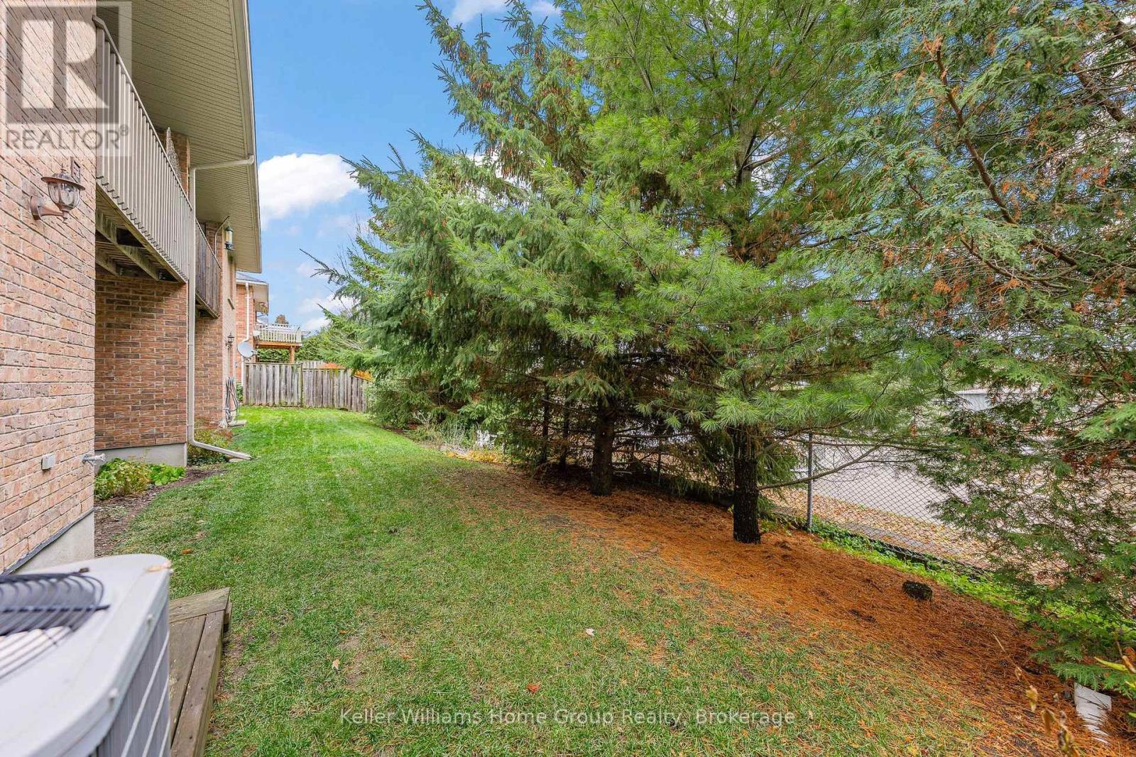 73 Patrick Boulevard, Centre Wellington, Ontario N0B 1S0 - Photo 35 - X12550492