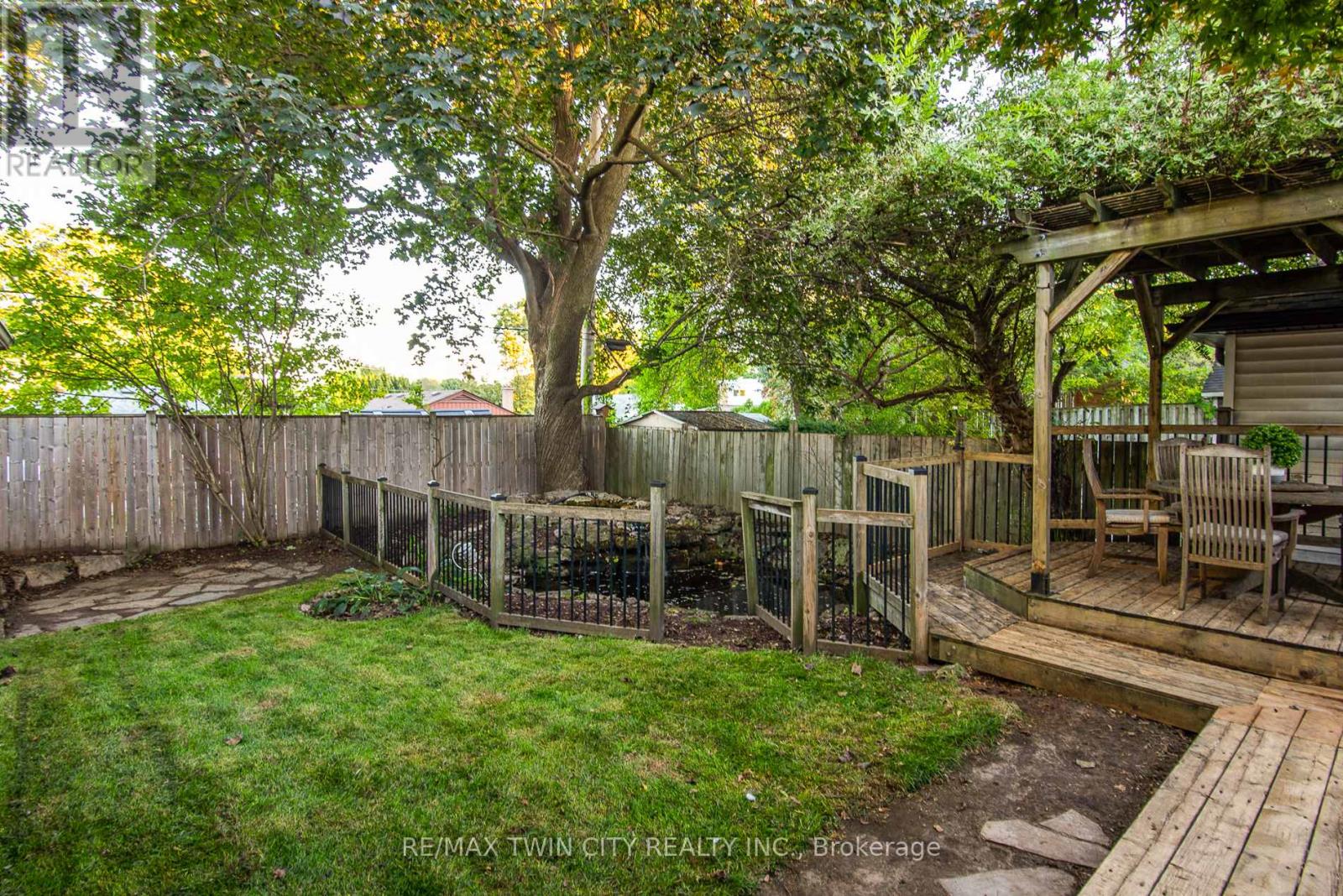 839 Queens Boulevard, Kitchener, Ontario  N2M 1A6 - Photo 3 - X12550326