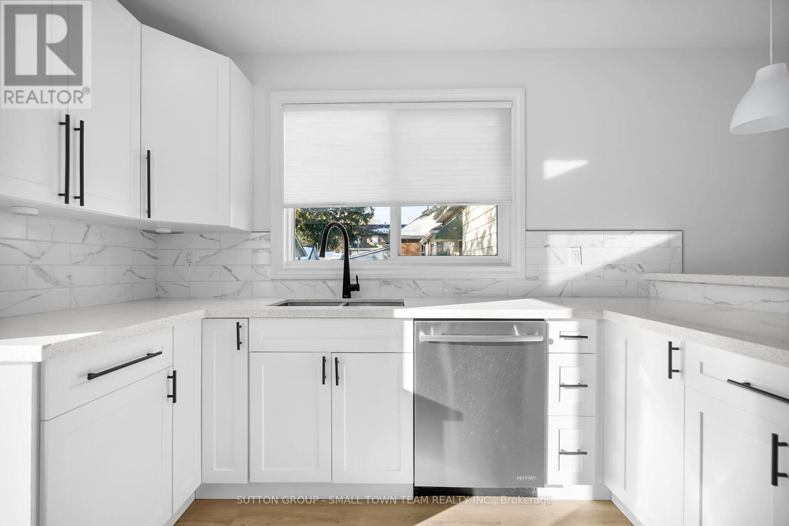 133 Emery Street E, London South, Ontario N6C 2C9 - Photo 17 - X12548028