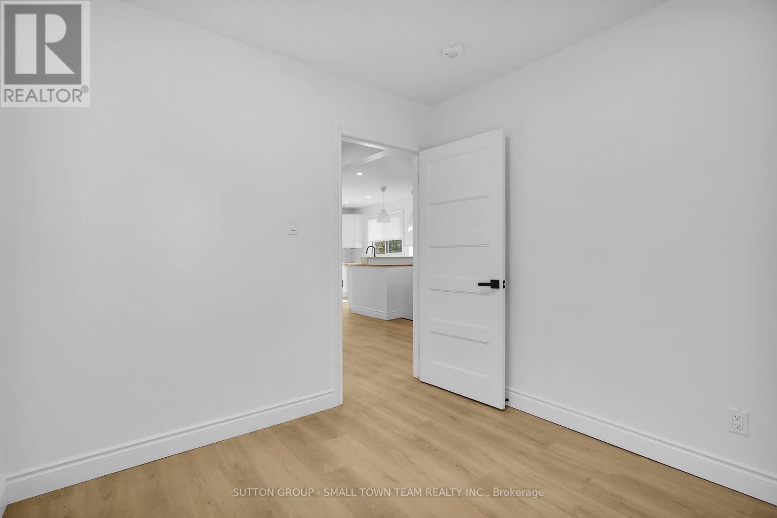 133 Emery Street E, London South, Ontario N6C 2C9 - Photo 24 - X12548028