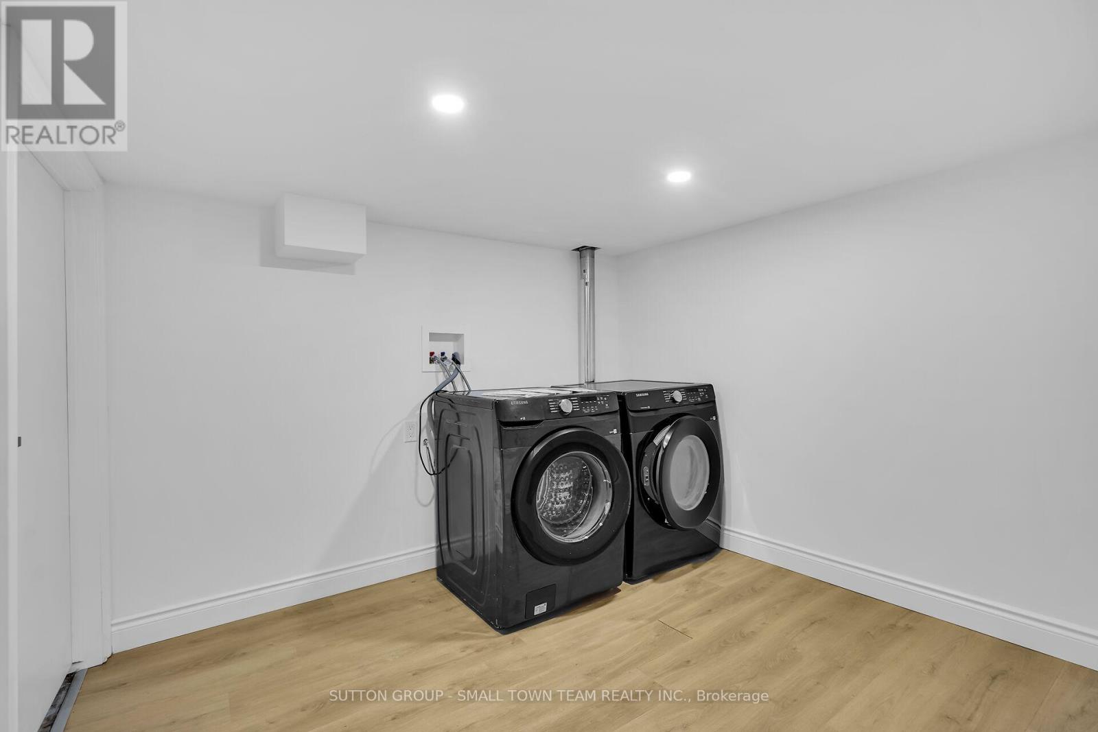 133 Emery Street E, London South, Ontario N6C 2C9 - Photo 34 - X12548028