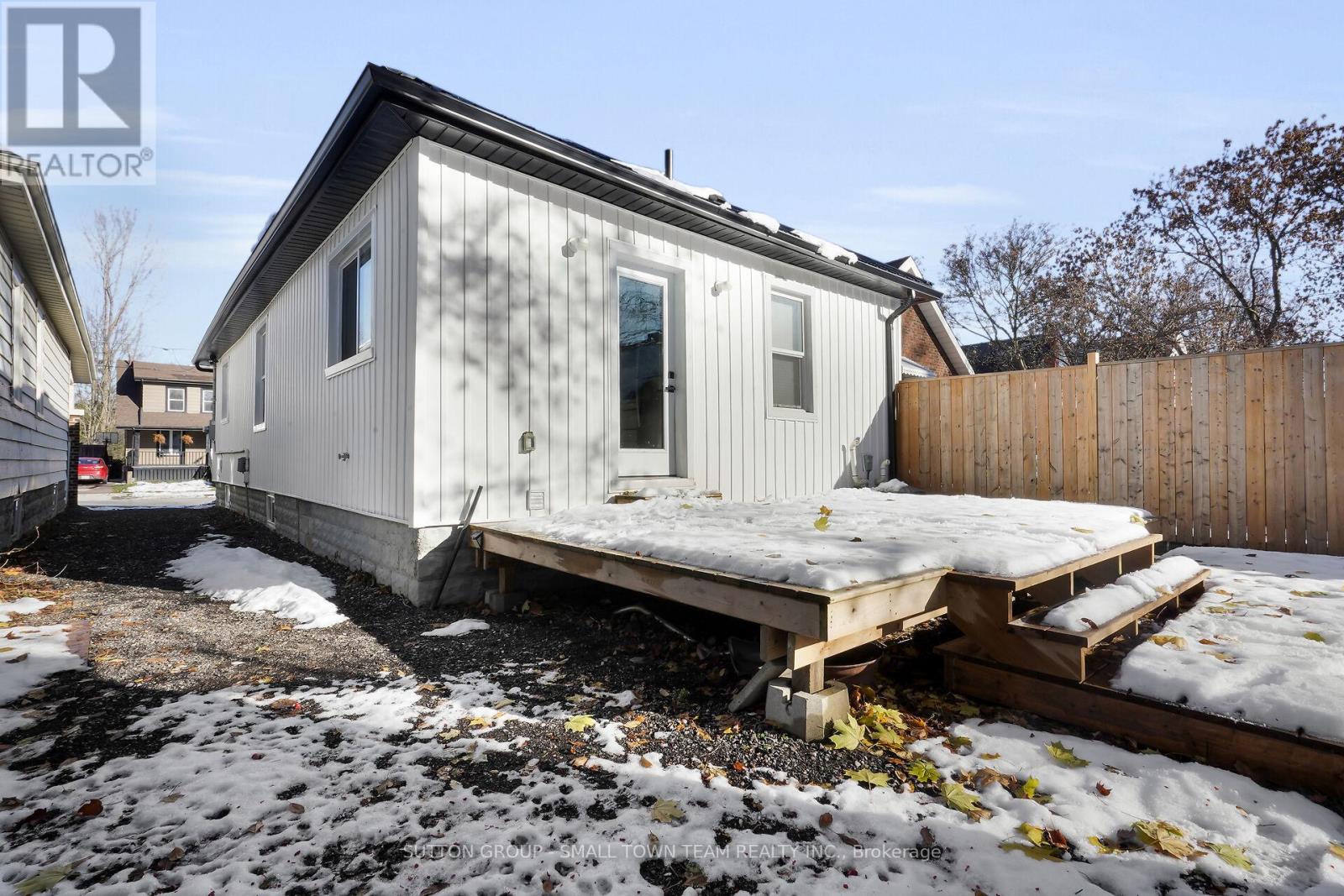 133 Emery Street E, London South, Ontario N6C 2C9 - Photo 41 - X12548028