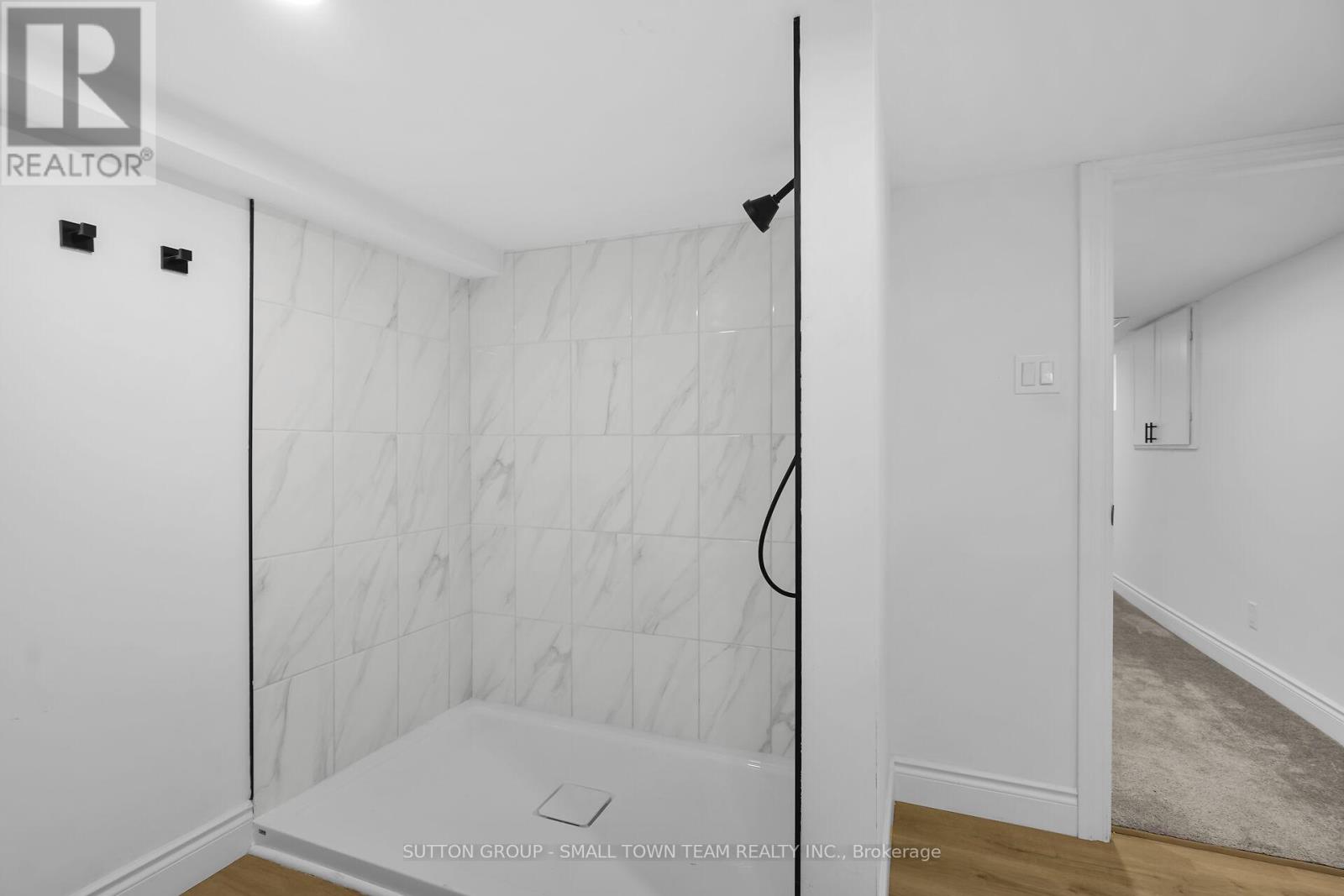 133 Emery Street E, London South, Ontario N6C 2C9 - Photo 32 - X12548028