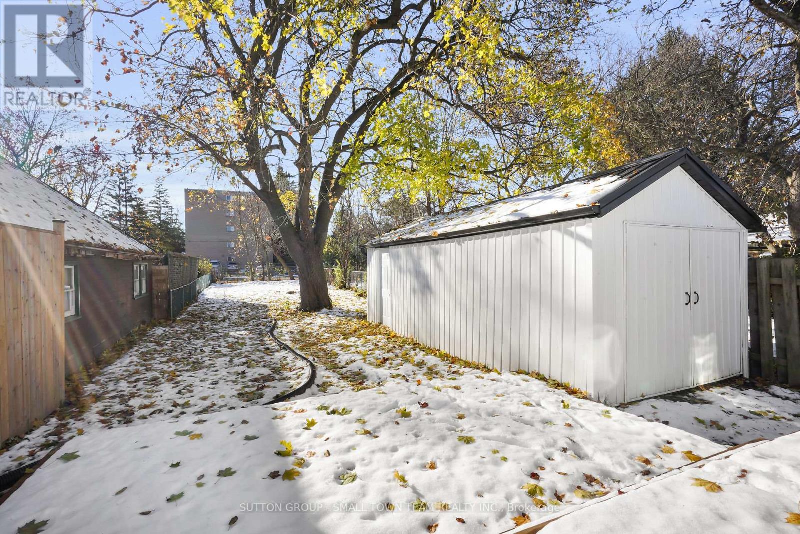 133 Emery Street E, London South, Ontario N6C 2C9 - Photo 37 - X12548028