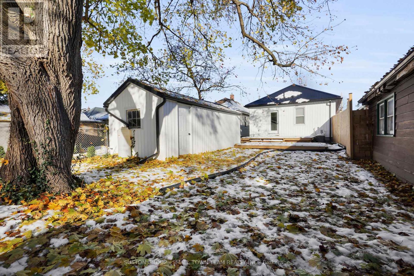 133 Emery Street E, London South, Ontario N6C 2C9 - Photo 42 - X12548028