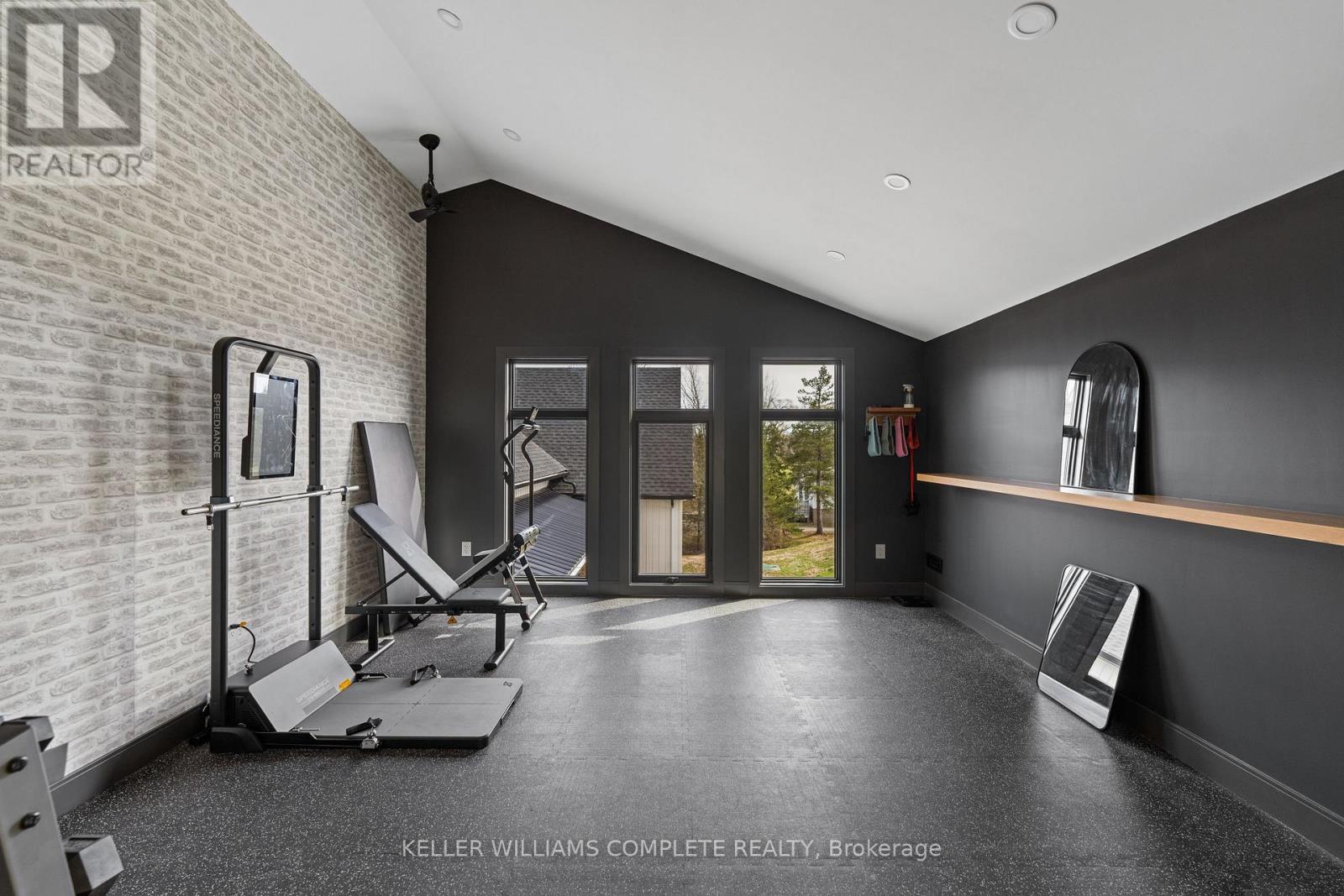 3901 White Road, Port Colborne, Ontario  L3K 5V5 - Photo 29 - X12407022